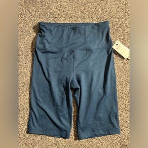 Ideology Women Colorblock High Rise Stash Pocket Ins 10" Biker Shorts, Ocean, S